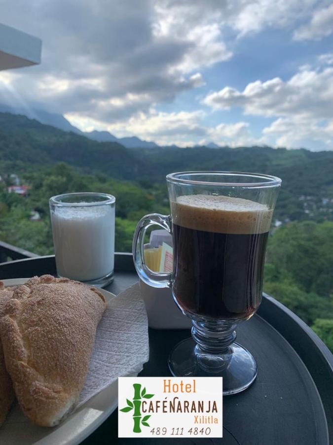 Hotel Cafenaranja ヒリトゥラ エクステリア 写真
