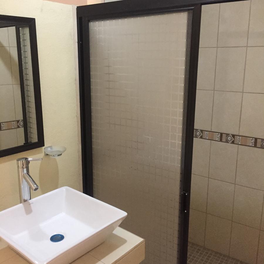 Hotel Cafenaranja ヒリトゥラ エクステリア 写真