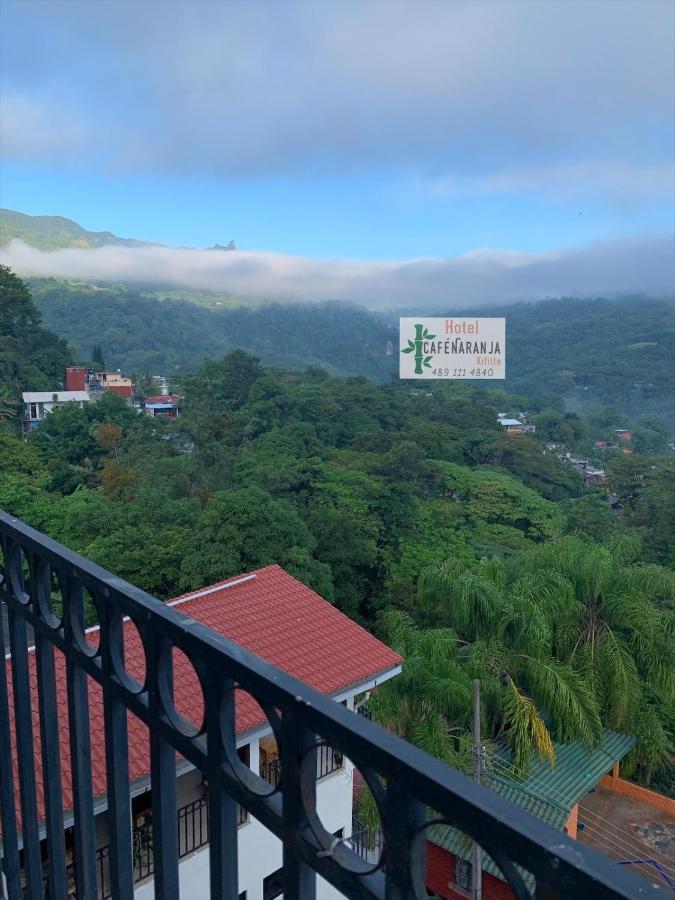 Hotel Cafenaranja ヒリトゥラ エクステリア 写真
